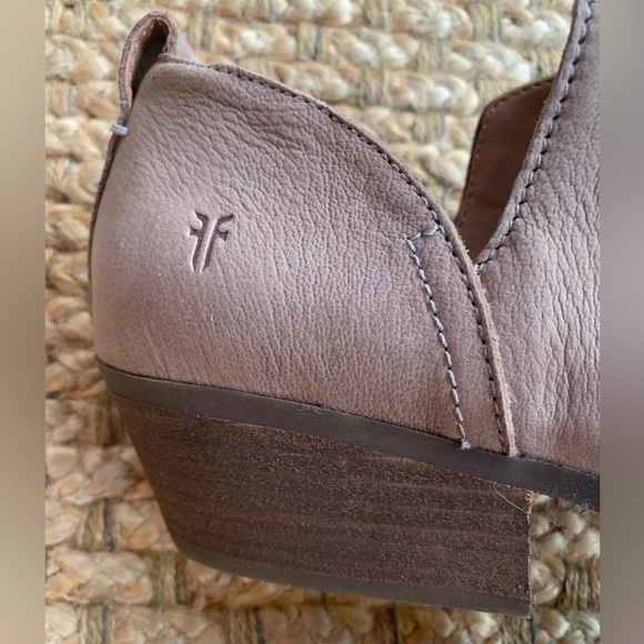 Women’s FRYE Rowen Slip on Leather Ankle Booties - Picture 7 of 11